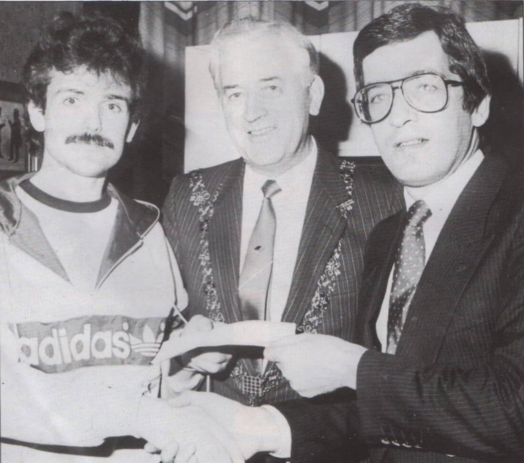 1985 adidas cork 800 marathon results booklet billy gallagher presentation