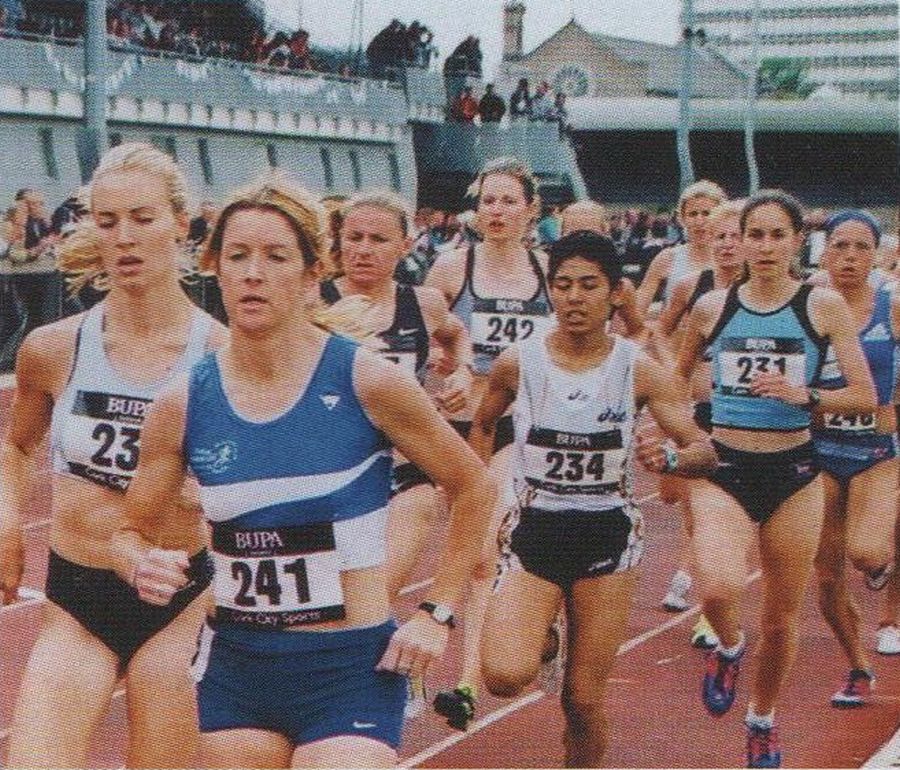 cork city sports 2002 geraldine hendricken leads 1500m